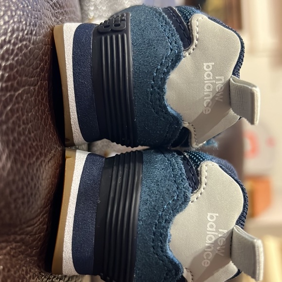 New Balance Kid's 574 V1 Bungee Sneaker, Lagoon/Agave, 3 M US - Picture 3 of 4